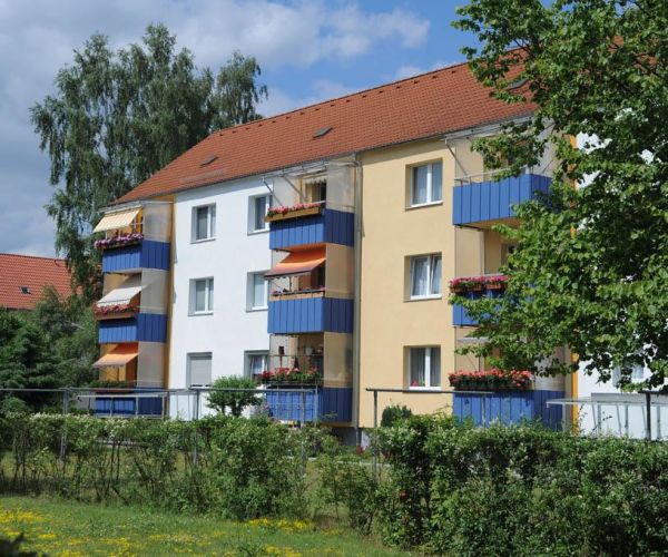 Mehrfamilienhaus mit 3 Etagen